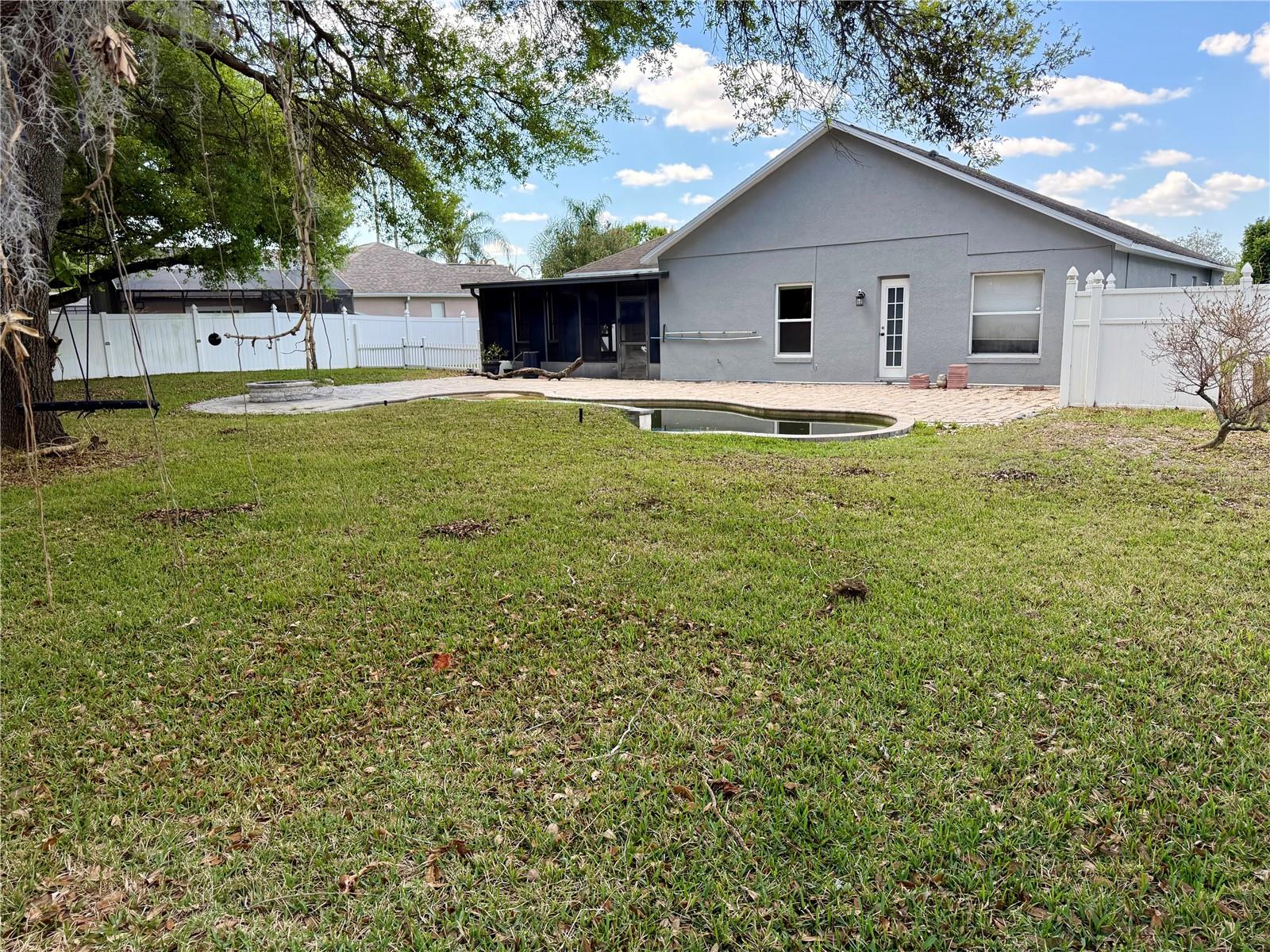 WINTERMERE POINTE - Residential