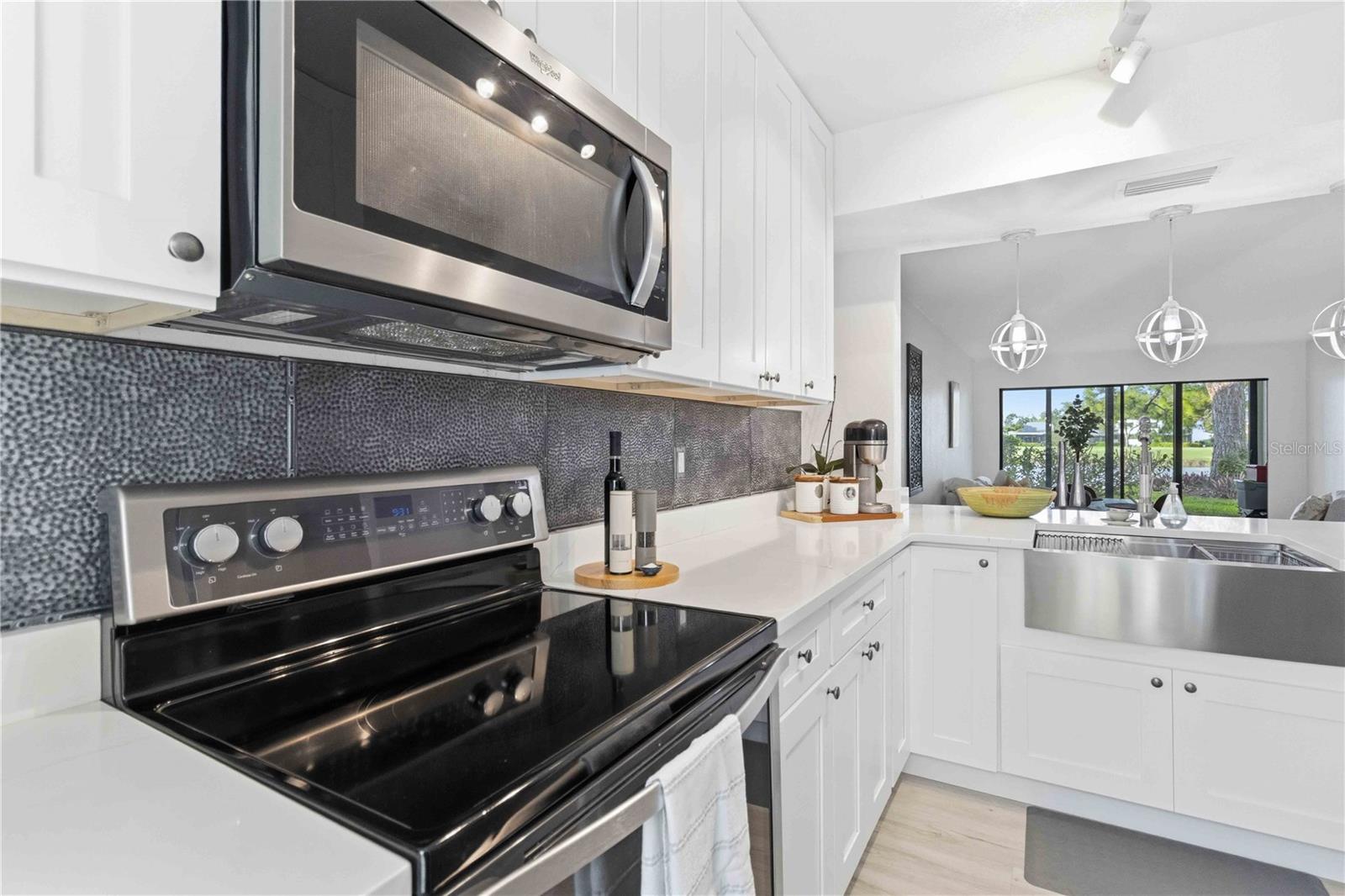 CHARTWELL GREEN - Residential