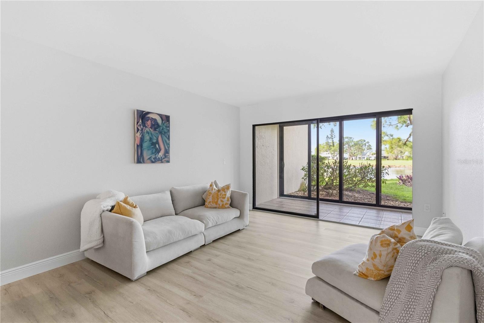 CHARTWELL GREEN - Residential