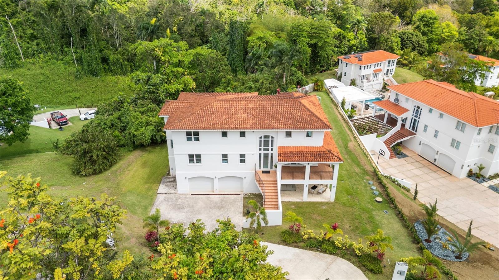 Carretera PR-175 KM. 4.0 ESMERALD LAKE PLANTATION