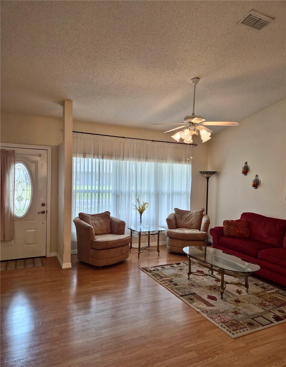 2909 PINE TREE DRIVE