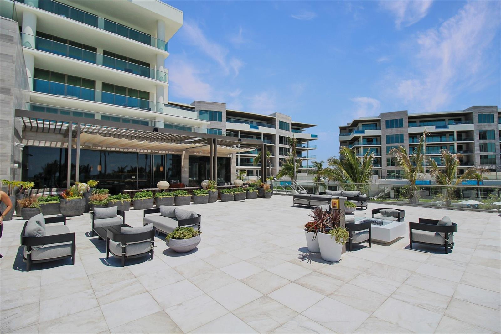 ST. REGIS - Residential Lease