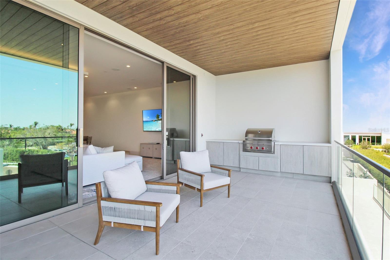 ST. REGIS - Residential Lease