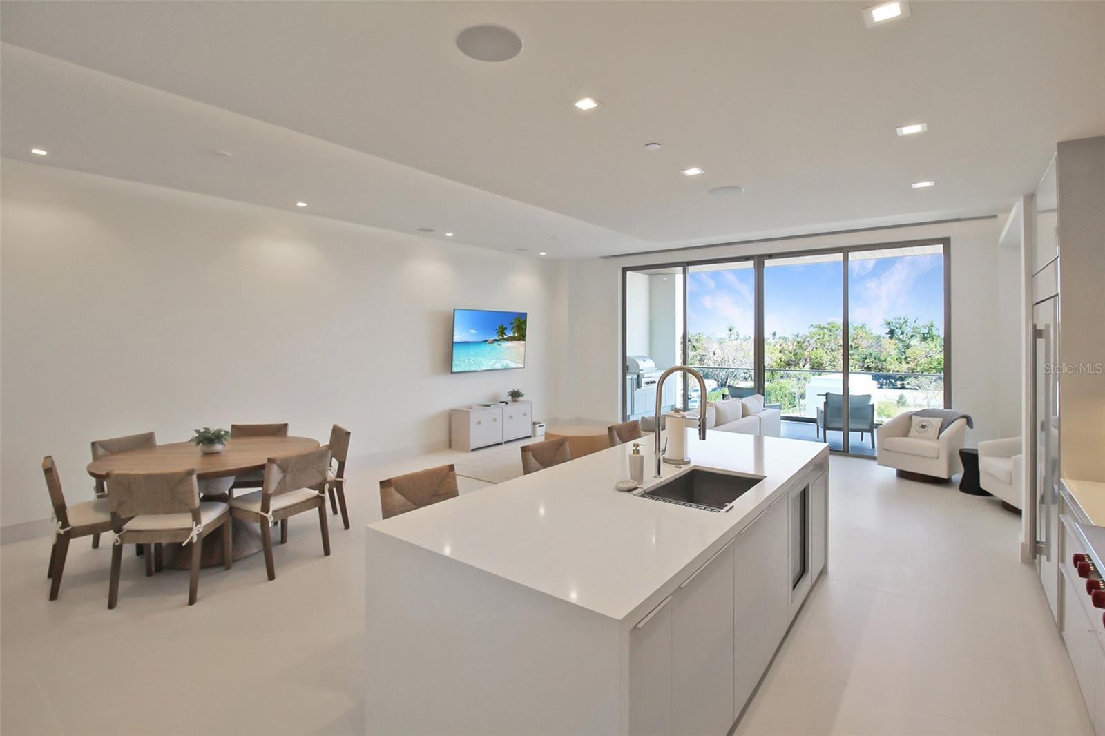 ST. REGIS - Residential Lease