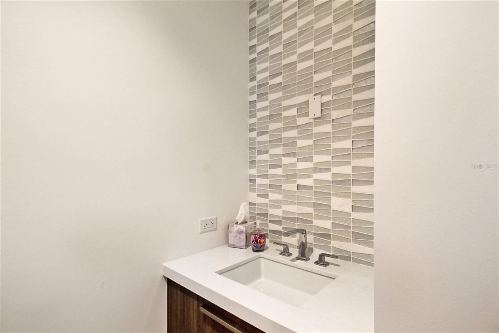 ST. REGIS - Residential Lease