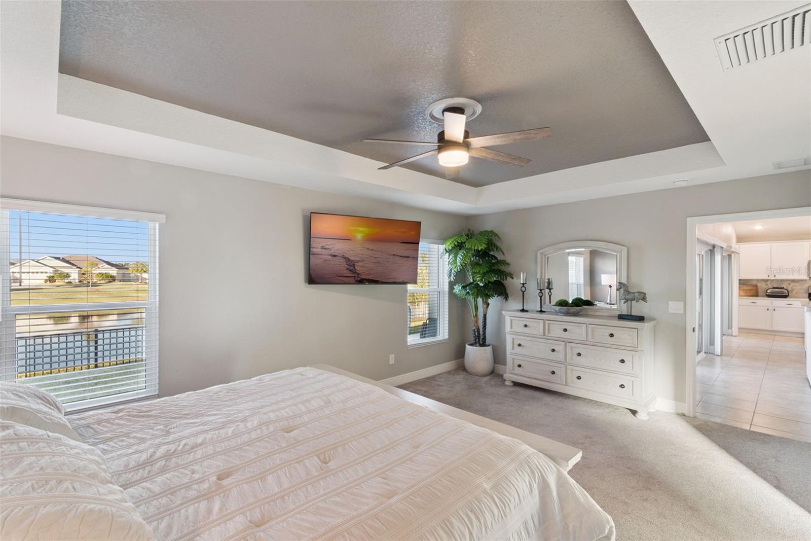 VILLAGES/WEST LAKE UN 64 - Residential