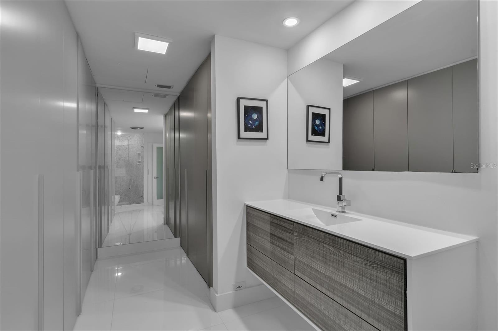 OYSTER BAY ESTATES - Residential