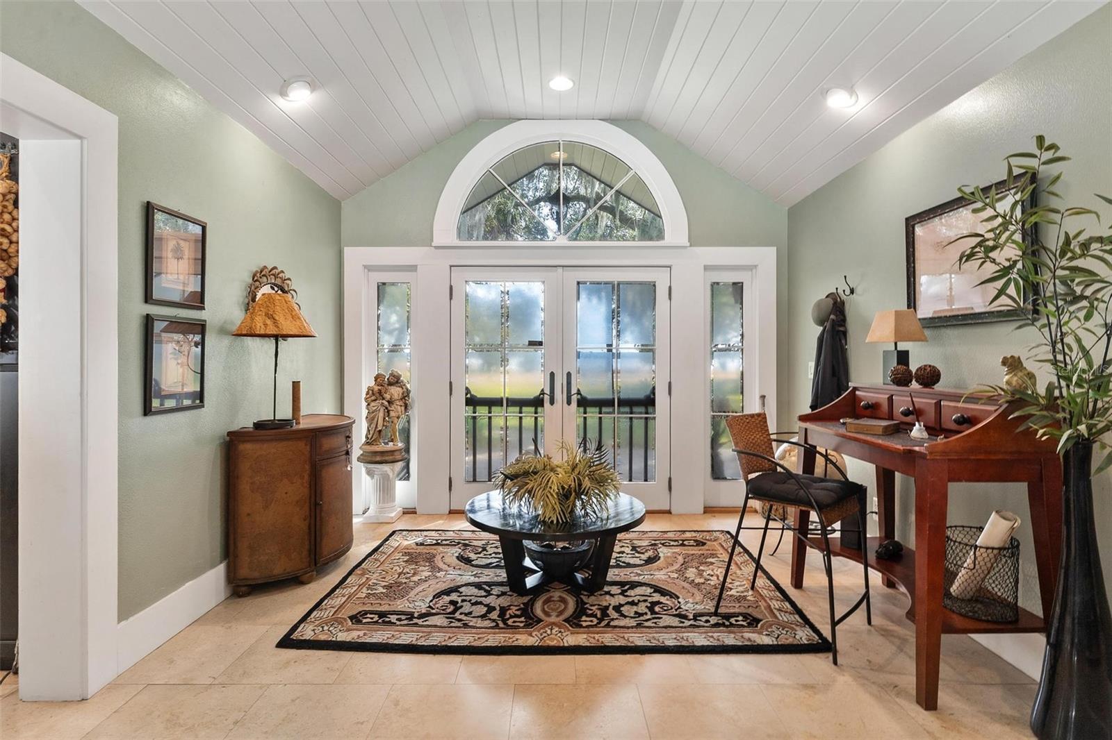 SILVER LAKE ESTATES - Residential