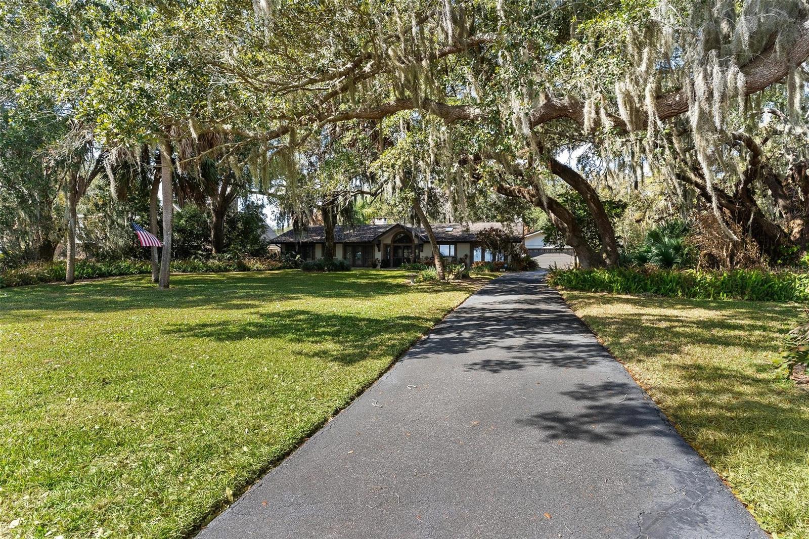 SILVER LAKE ESTATES - Residential