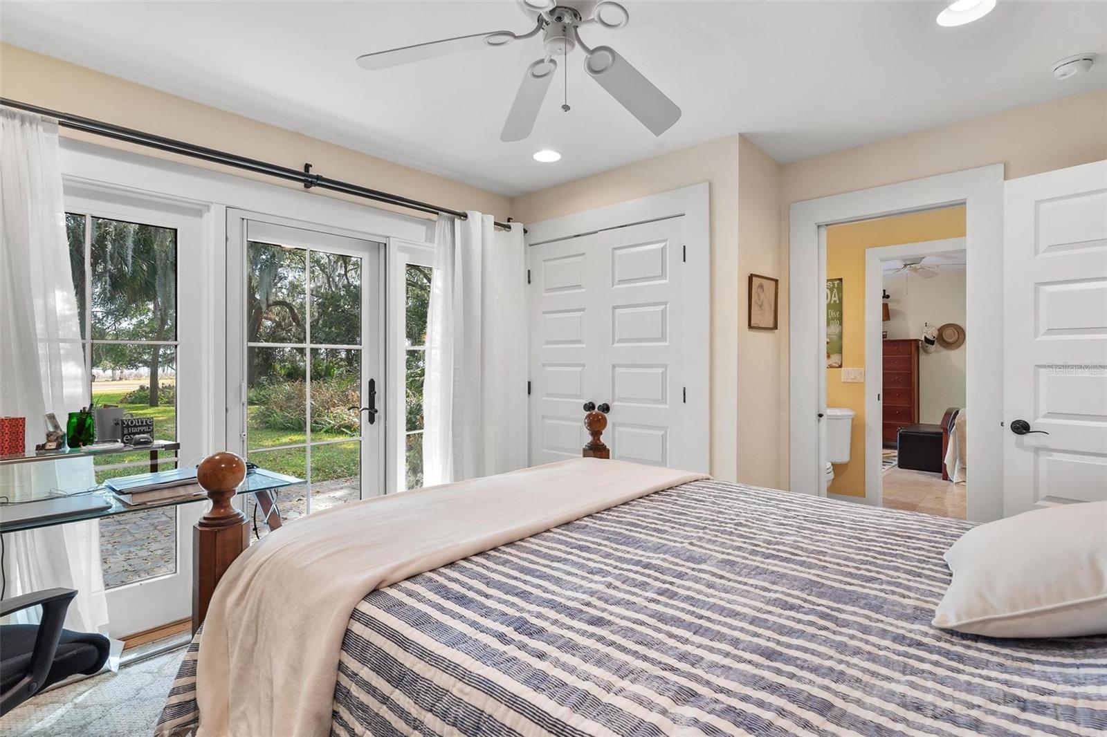 SILVER LAKE ESTATES - Residential