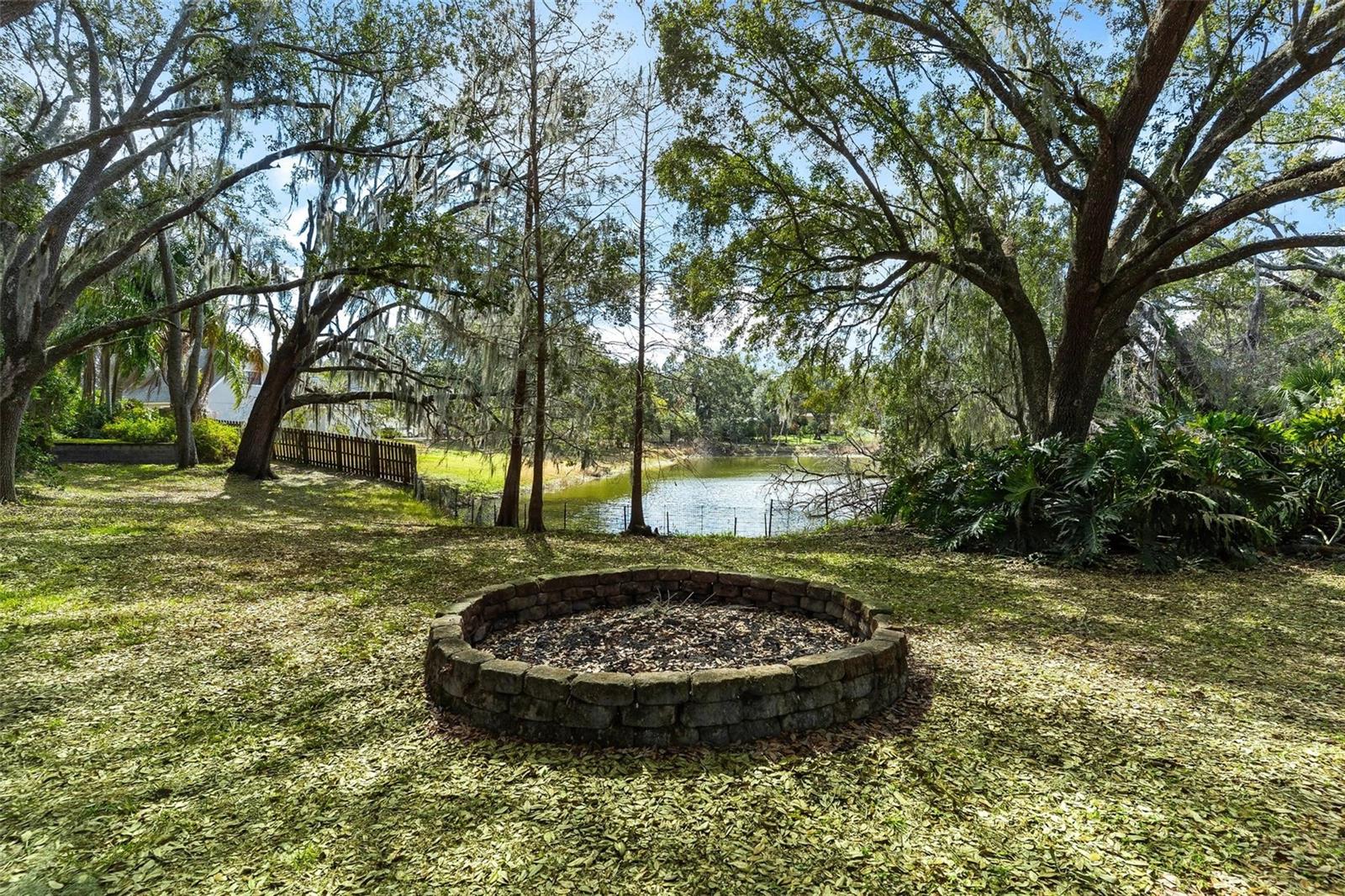 SILVER LAKE ESTATES - Residential