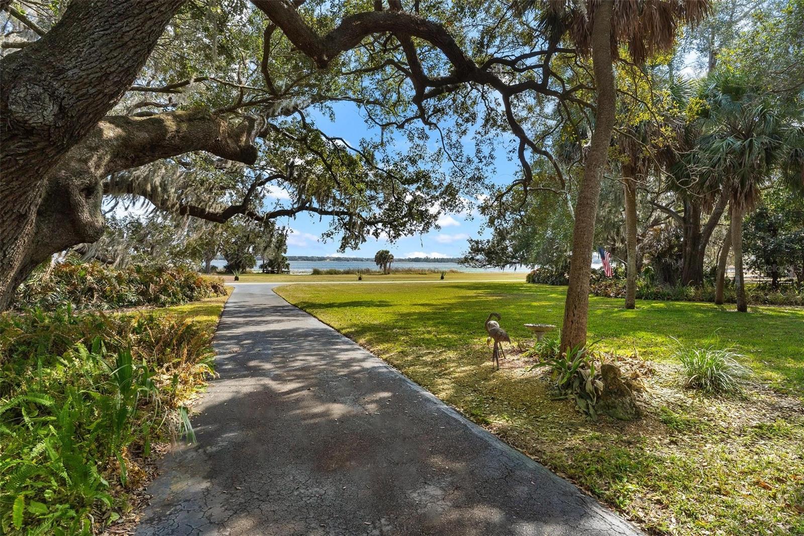 SILVER LAKE ESTATES - Residential