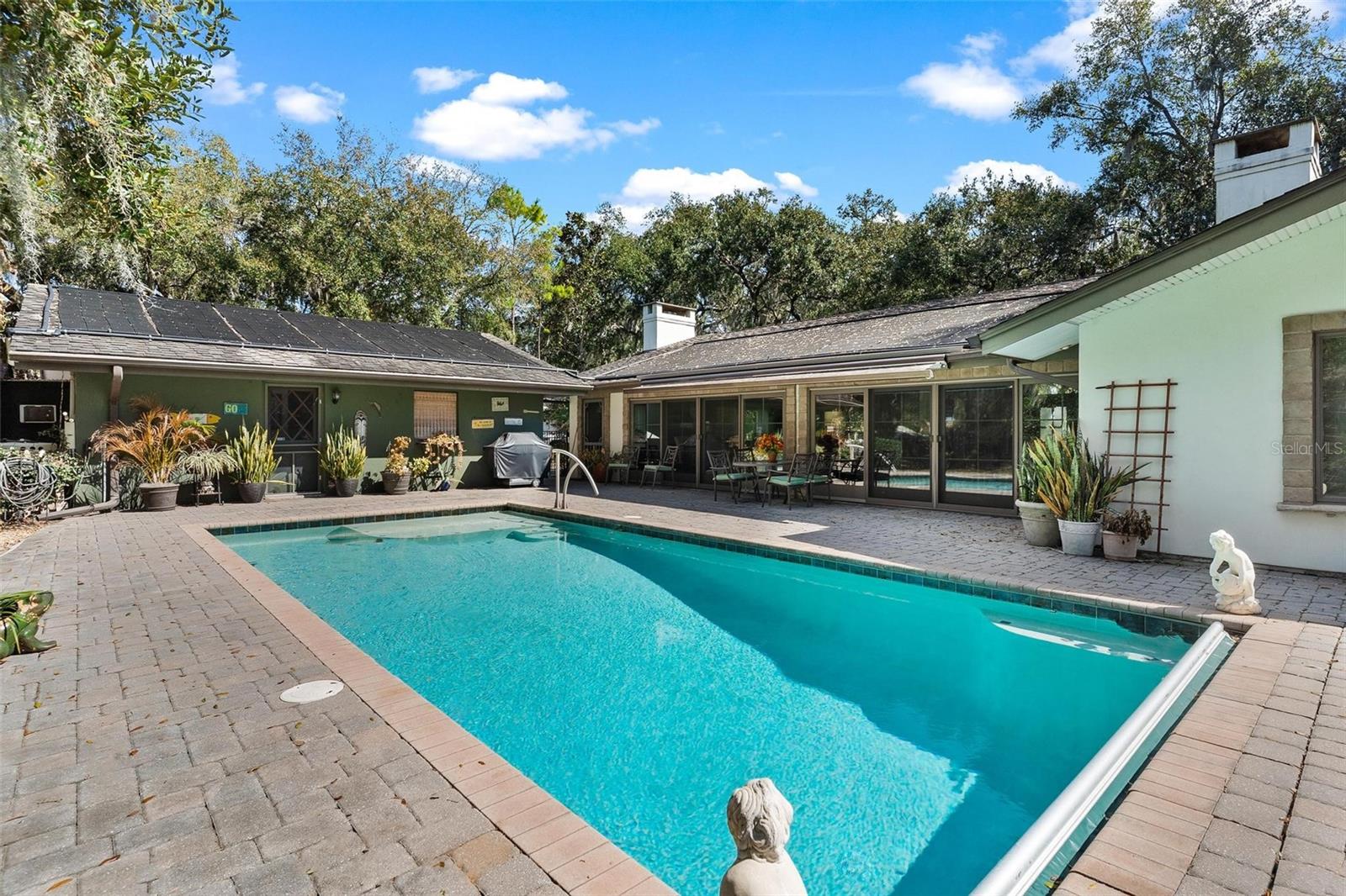 SILVER LAKE ESTATES - Residential