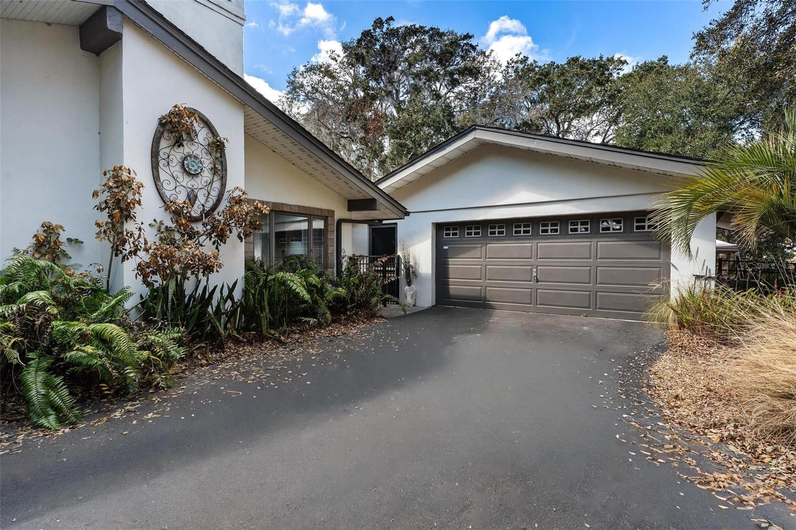 SILVER LAKE ESTATES - Residential