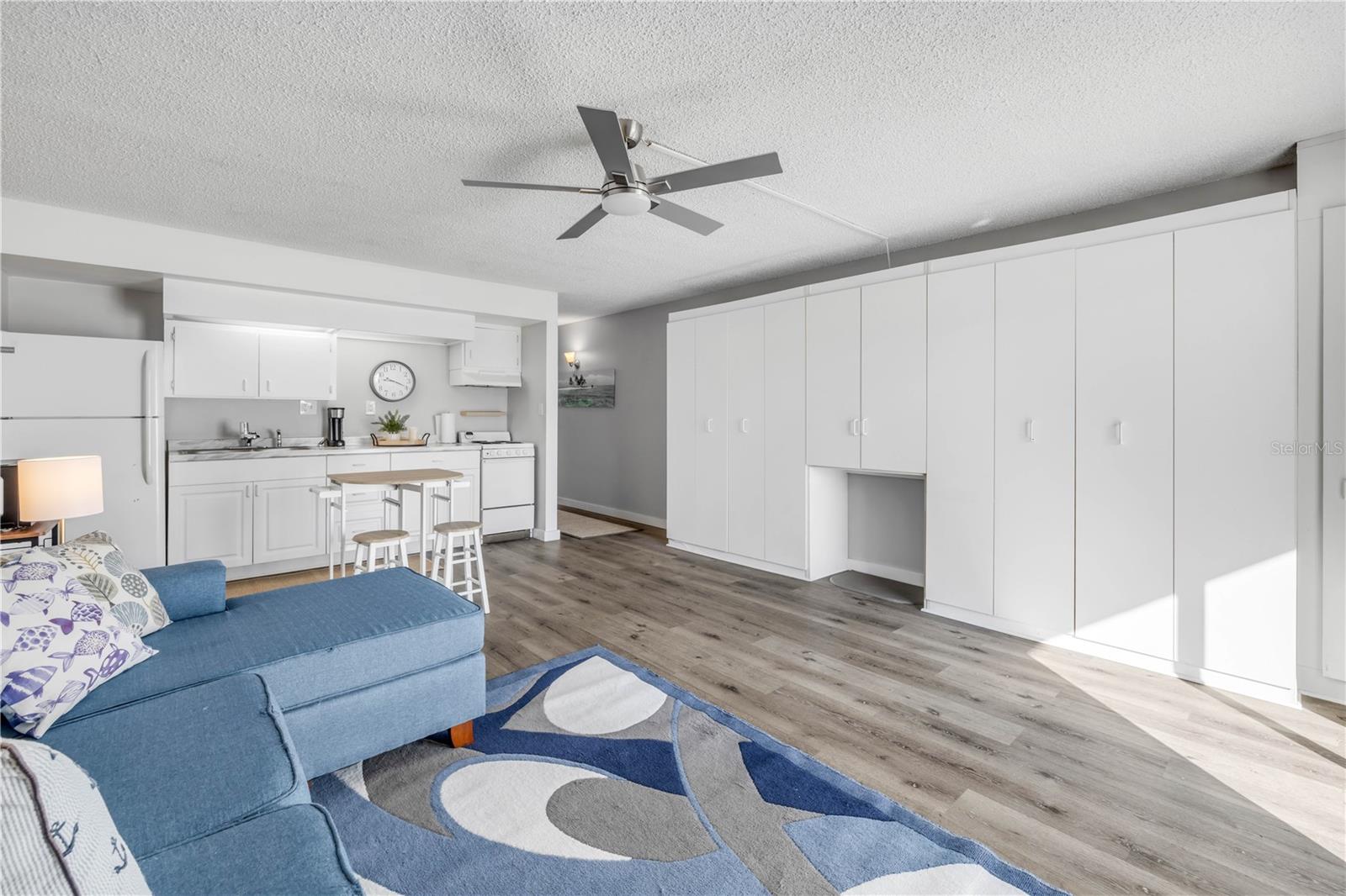 MARINERS COVE CONDO - Residential