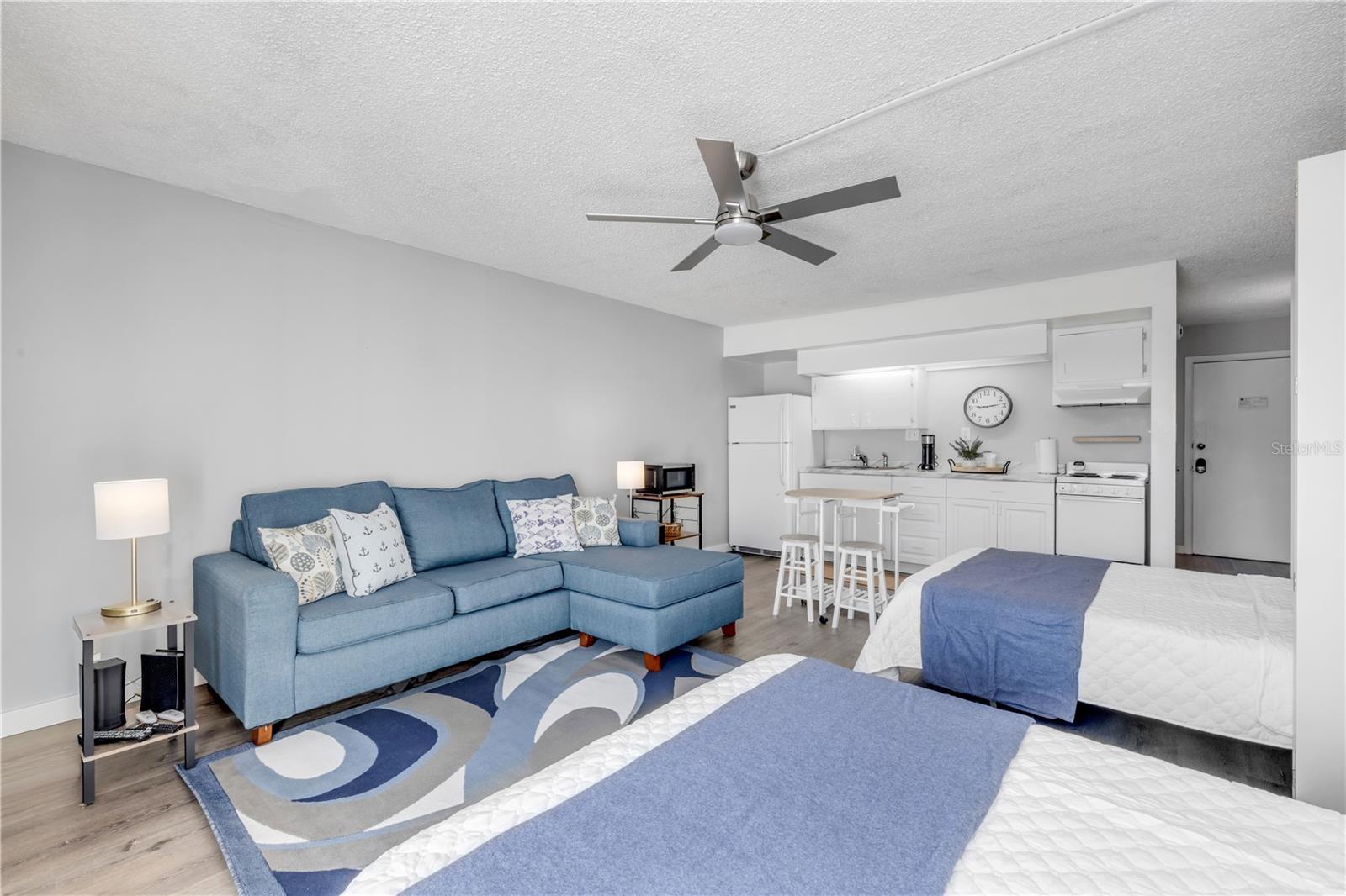 MARINERS COVE CONDO - Residential