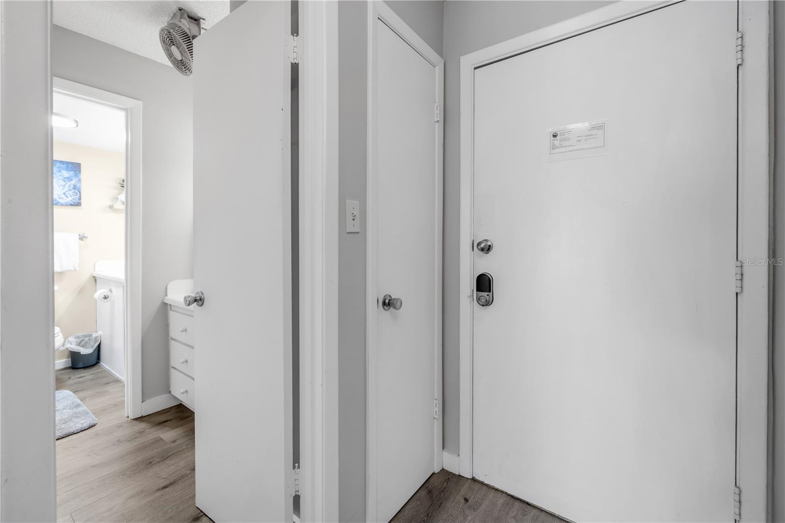 MARINERS COVE CONDO - Residential