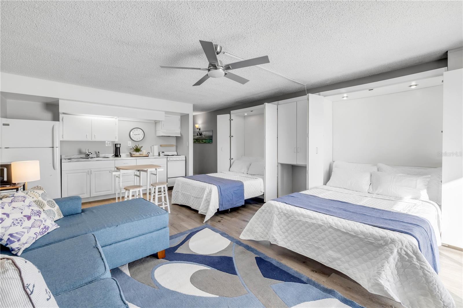 MARINERS COVE CONDO - Residential