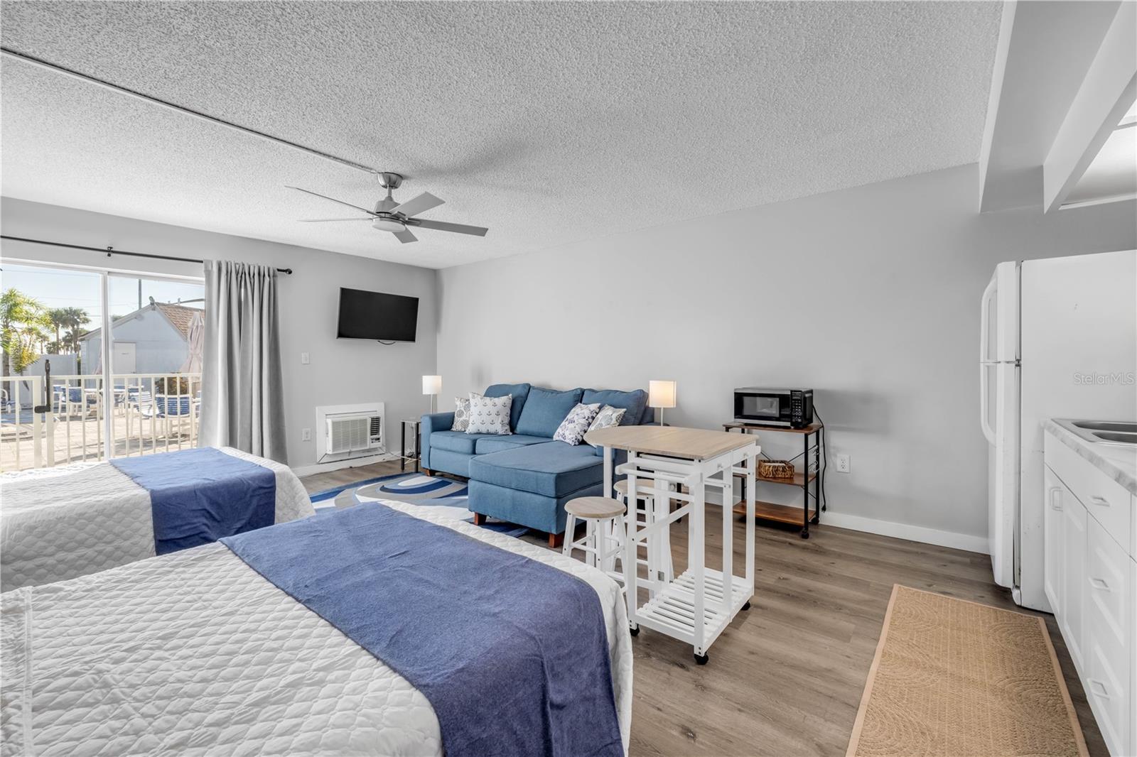 MARINERS COVE CONDO - Residential