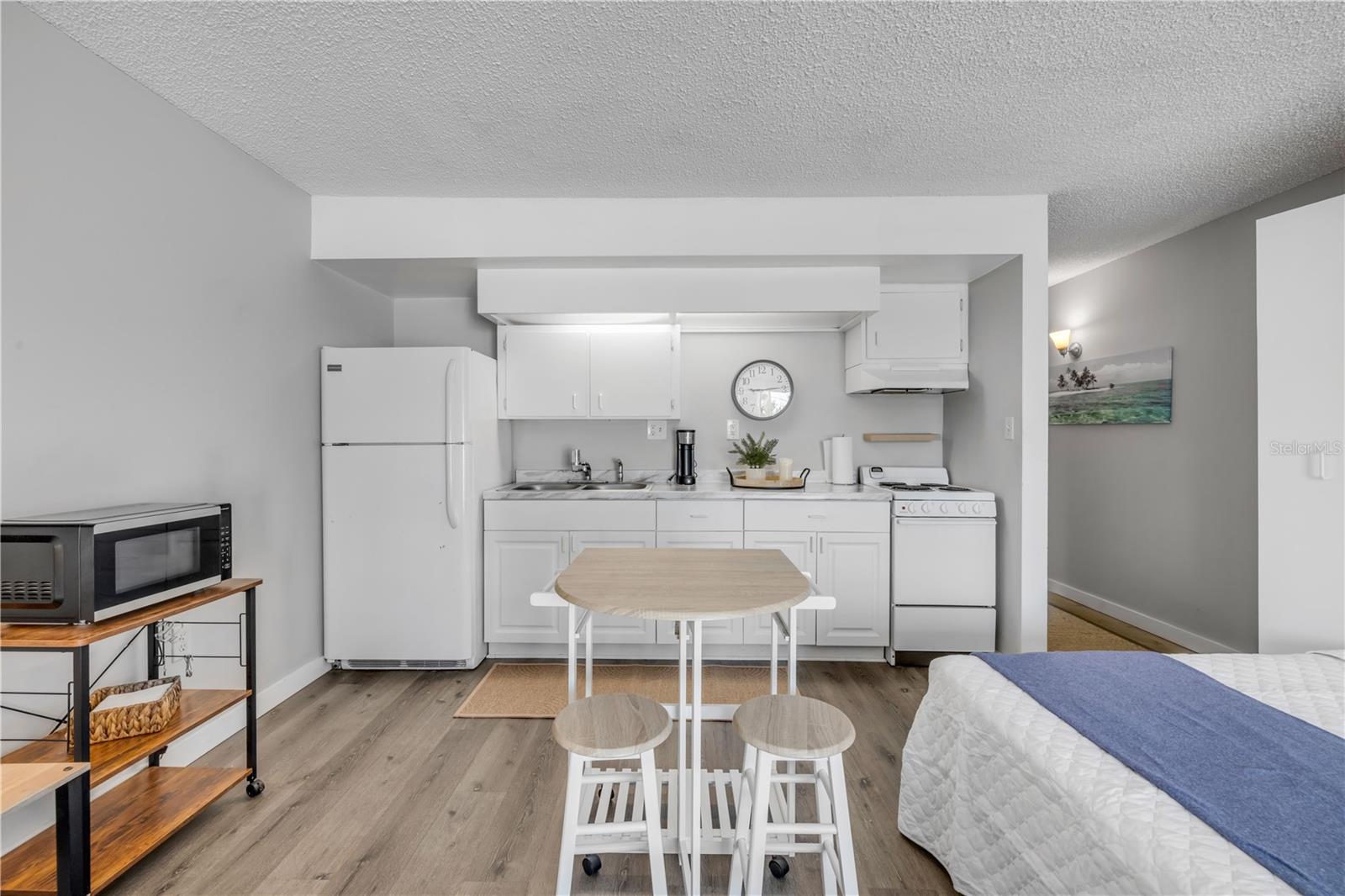 MARINERS COVE CONDO - Residential