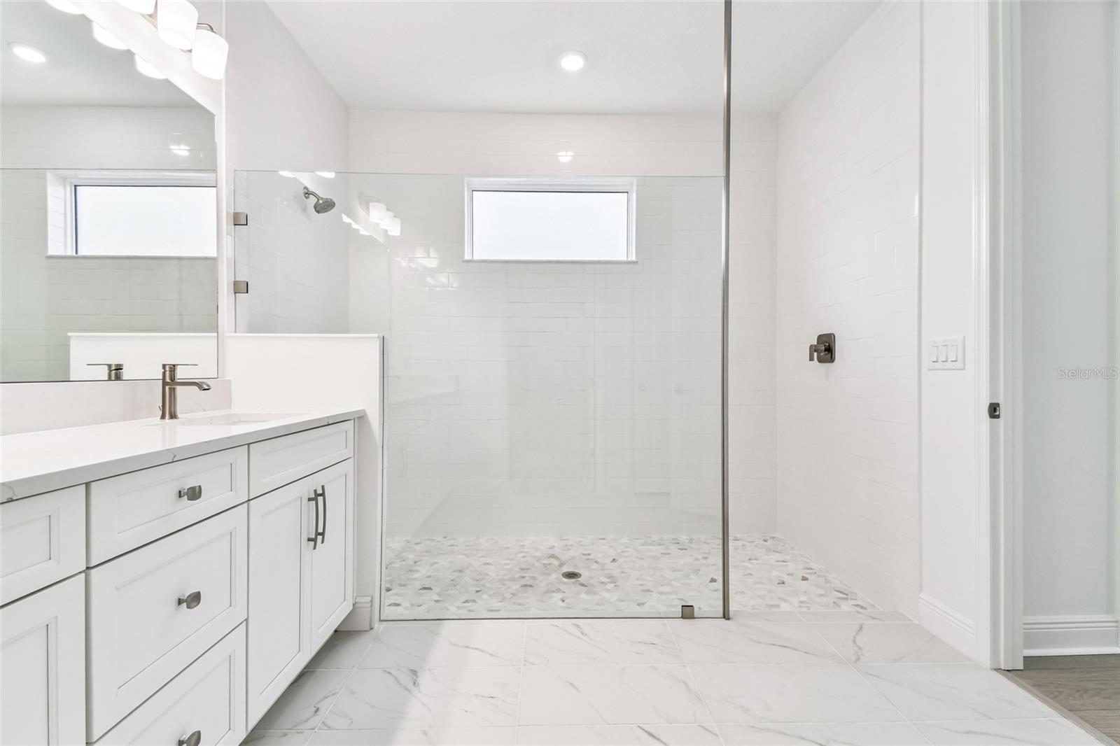 HAWKSTONE - Residential