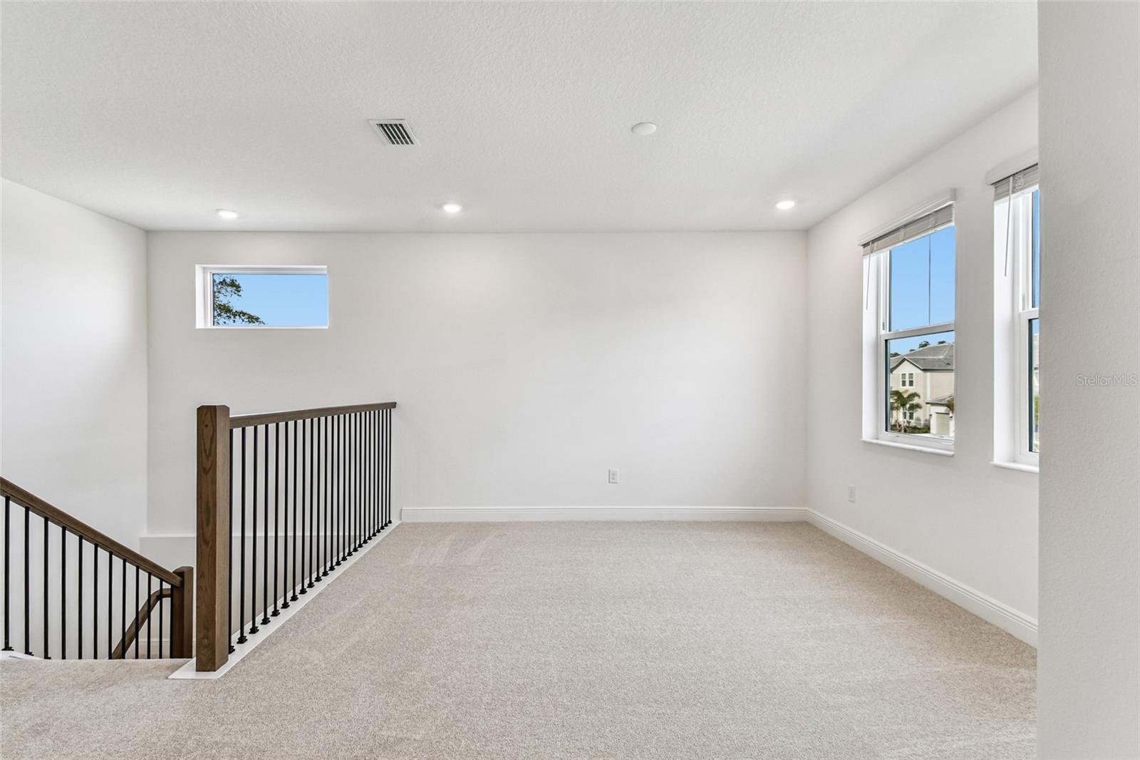 HAWKSTONE - Residential