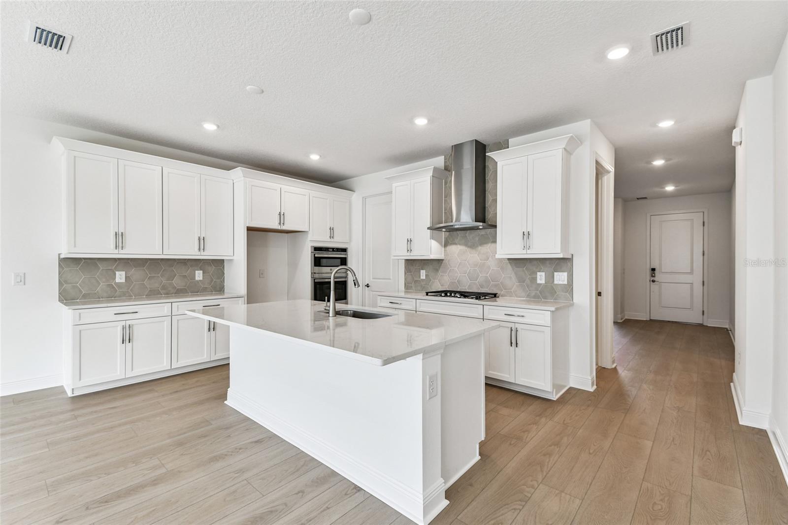 HAWKSTONE - Residential