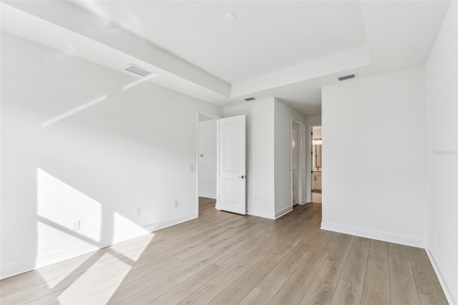 HAWKSTONE - Residential