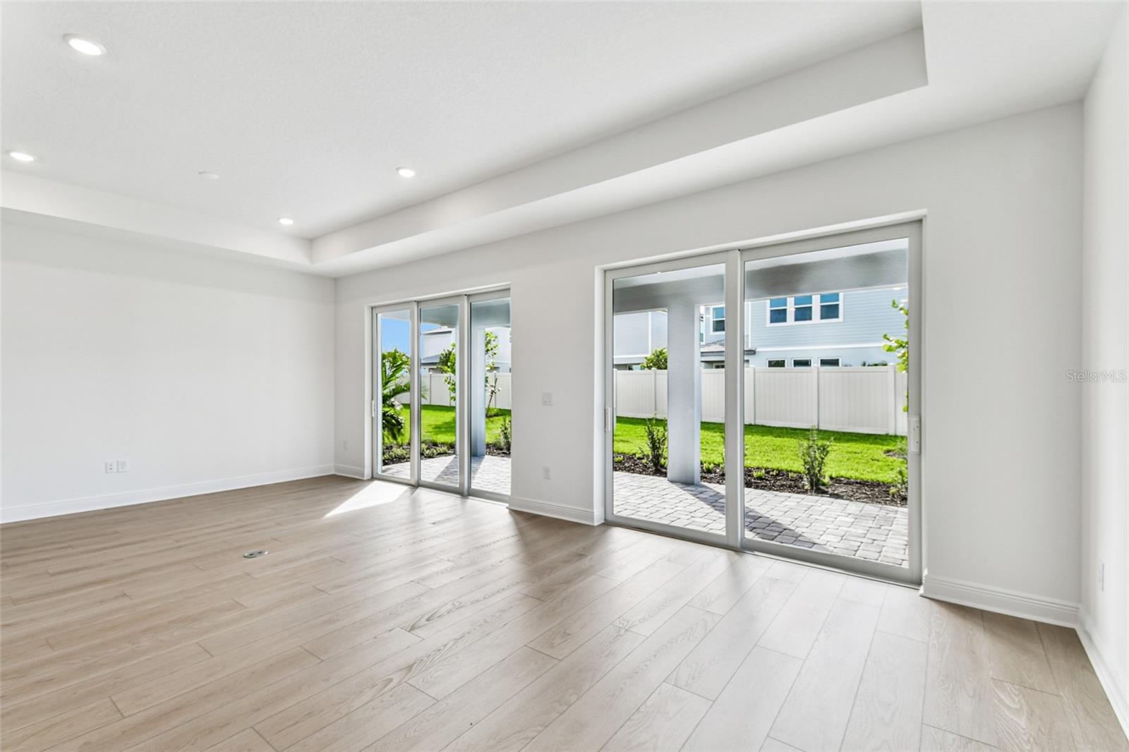 HAWKSTONE - Residential