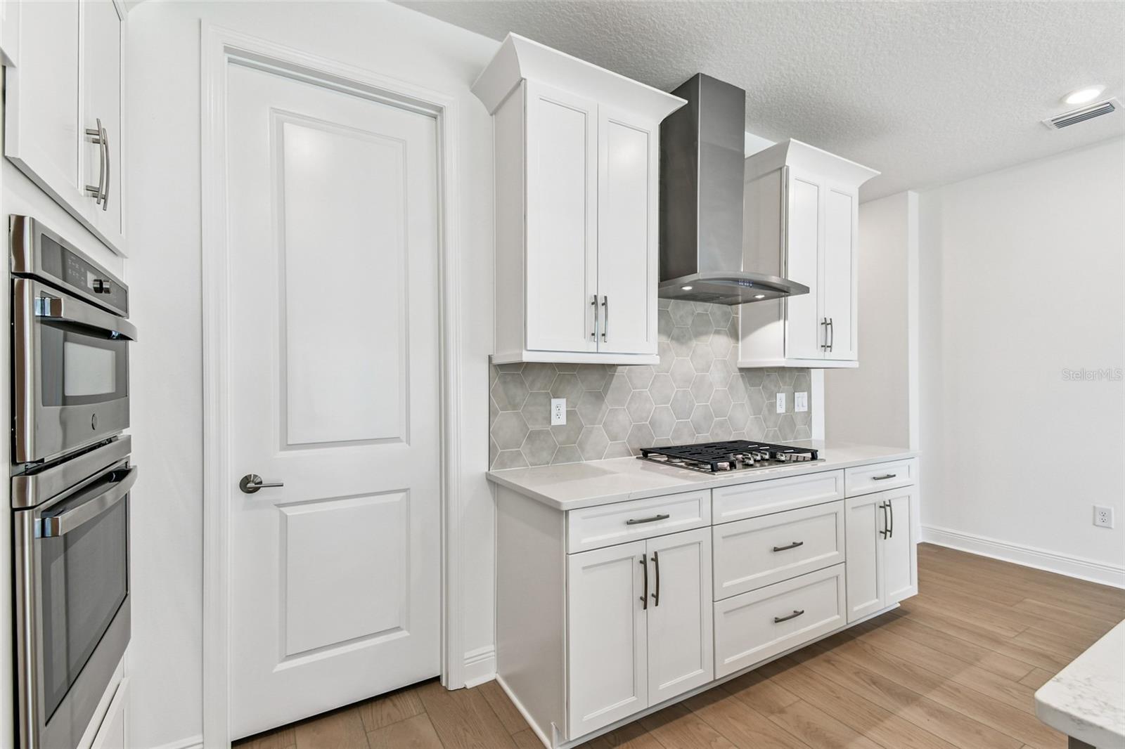 HAWKSTONE - Residential