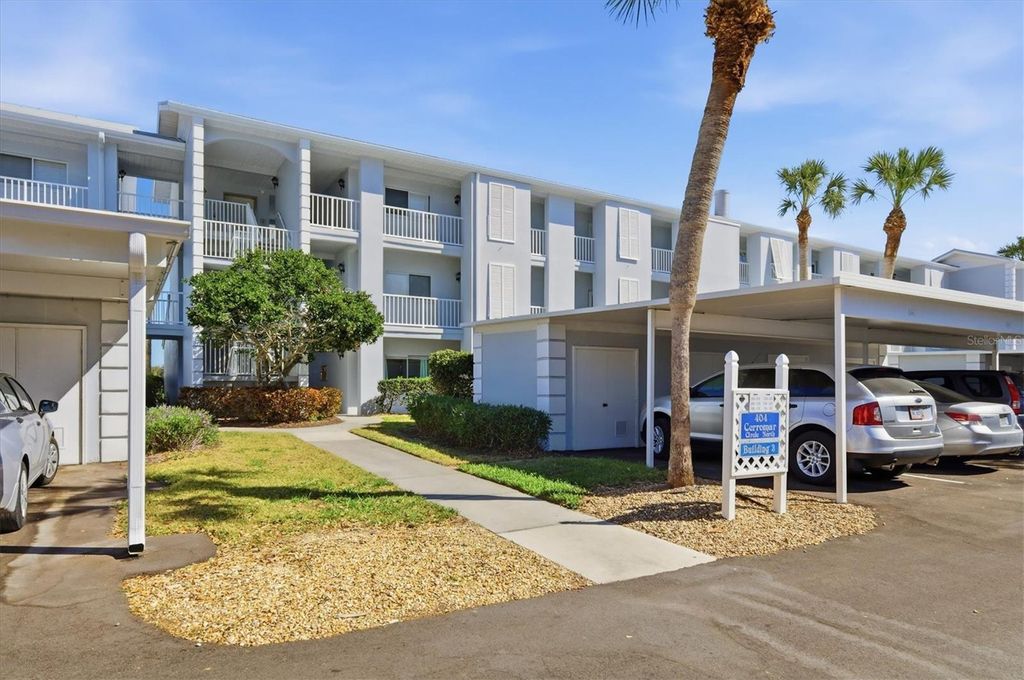 Photo of 404 Cerromar Circle N #116, Venice, FL 34293 (MLS # N6142649)