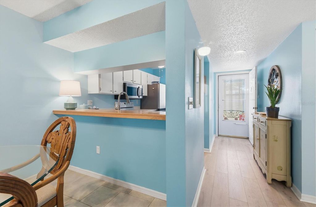 Photo of 404 Cerromar Circle N #116, Venice, FL 34293 (MLS # N6142649)