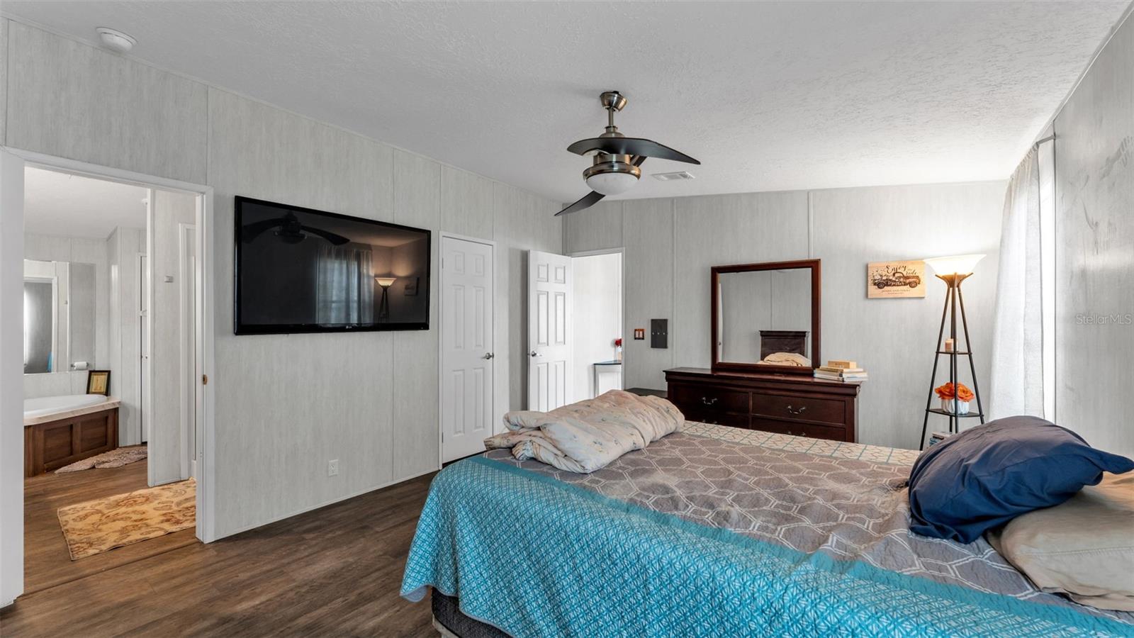 PIONEER TRAILS PH 02 - Residential