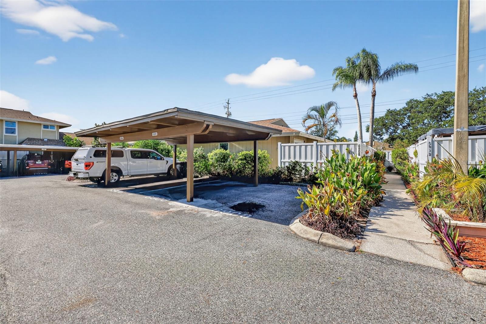 MORGANWOODS GARDEN - Residential