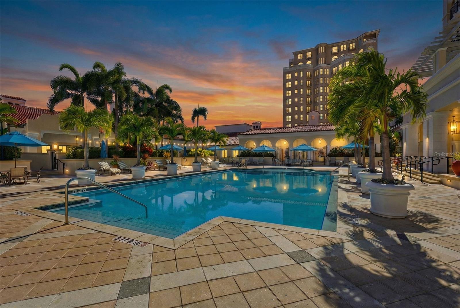 PARKSHORE PLAZA CONDO - Residential