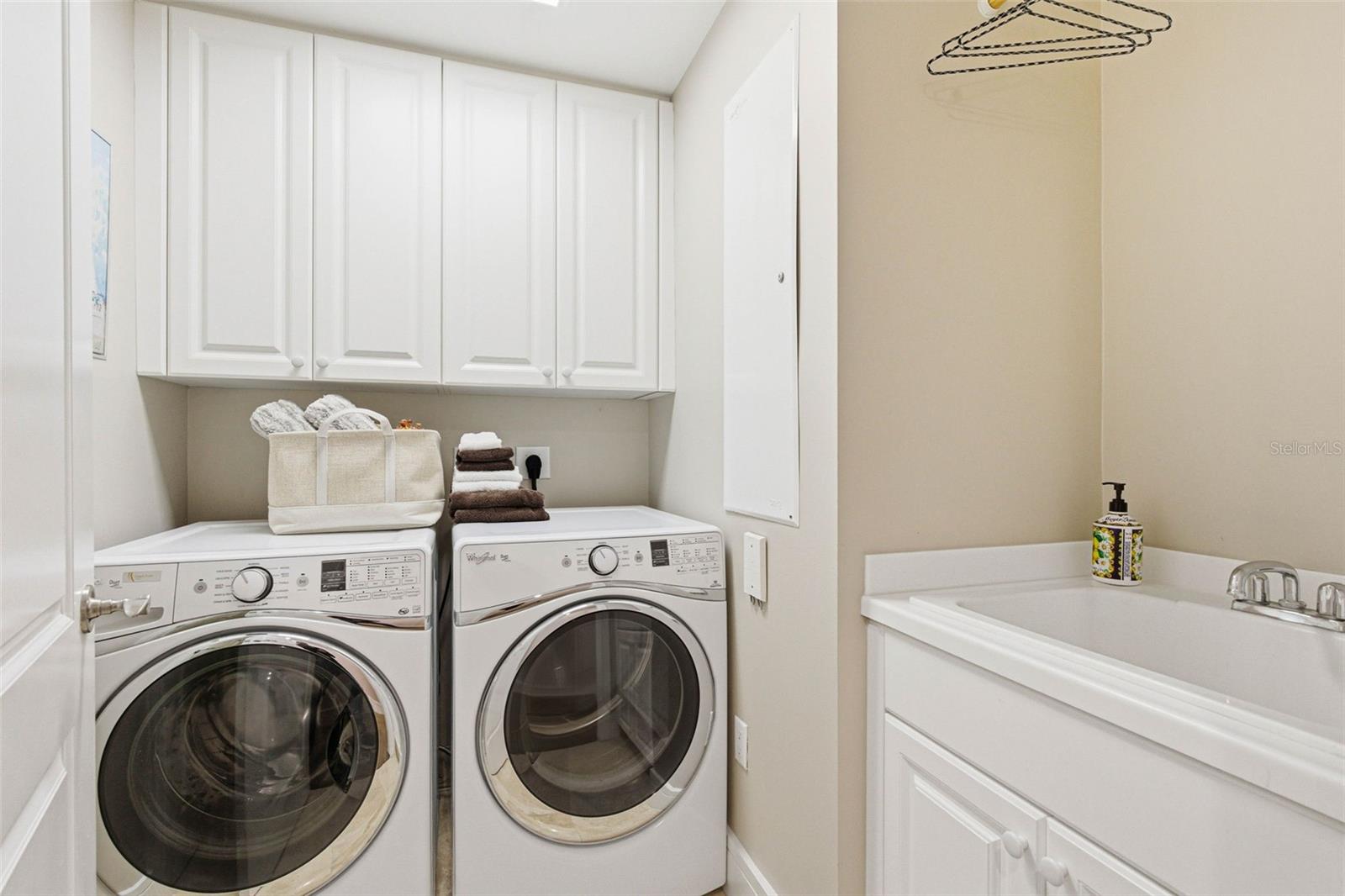 PARKSHORE PLAZA CONDO - Residential