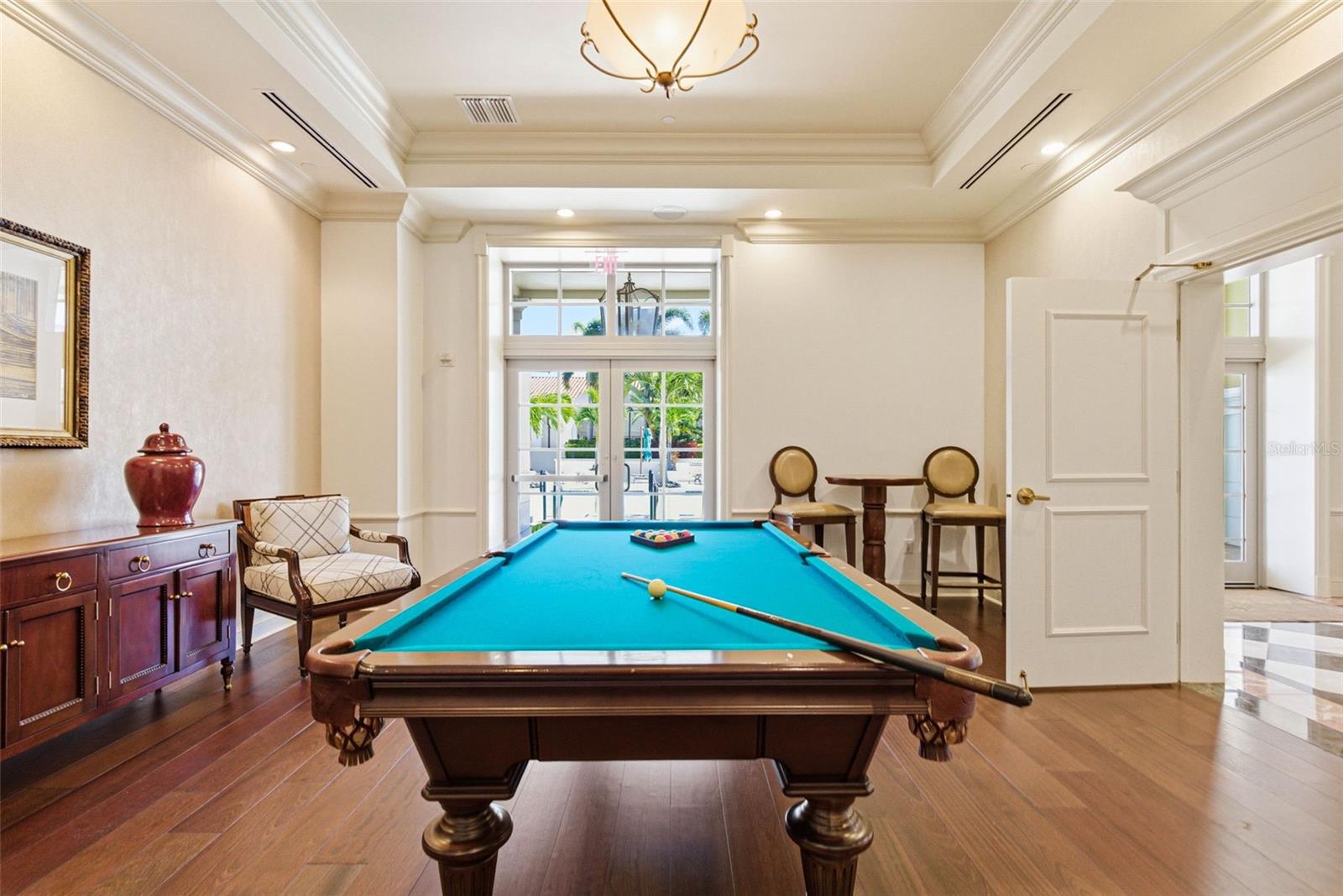 PARKSHORE PLAZA CONDO - Residential