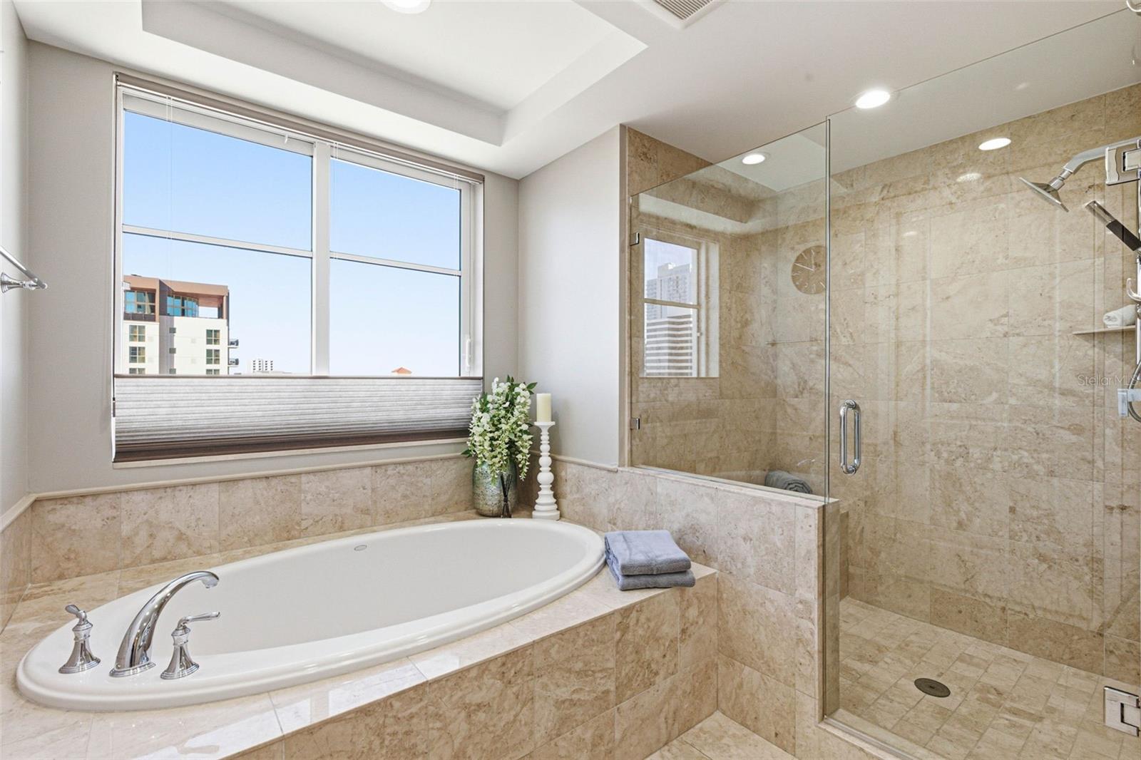 PARKSHORE PLAZA CONDO - Residential