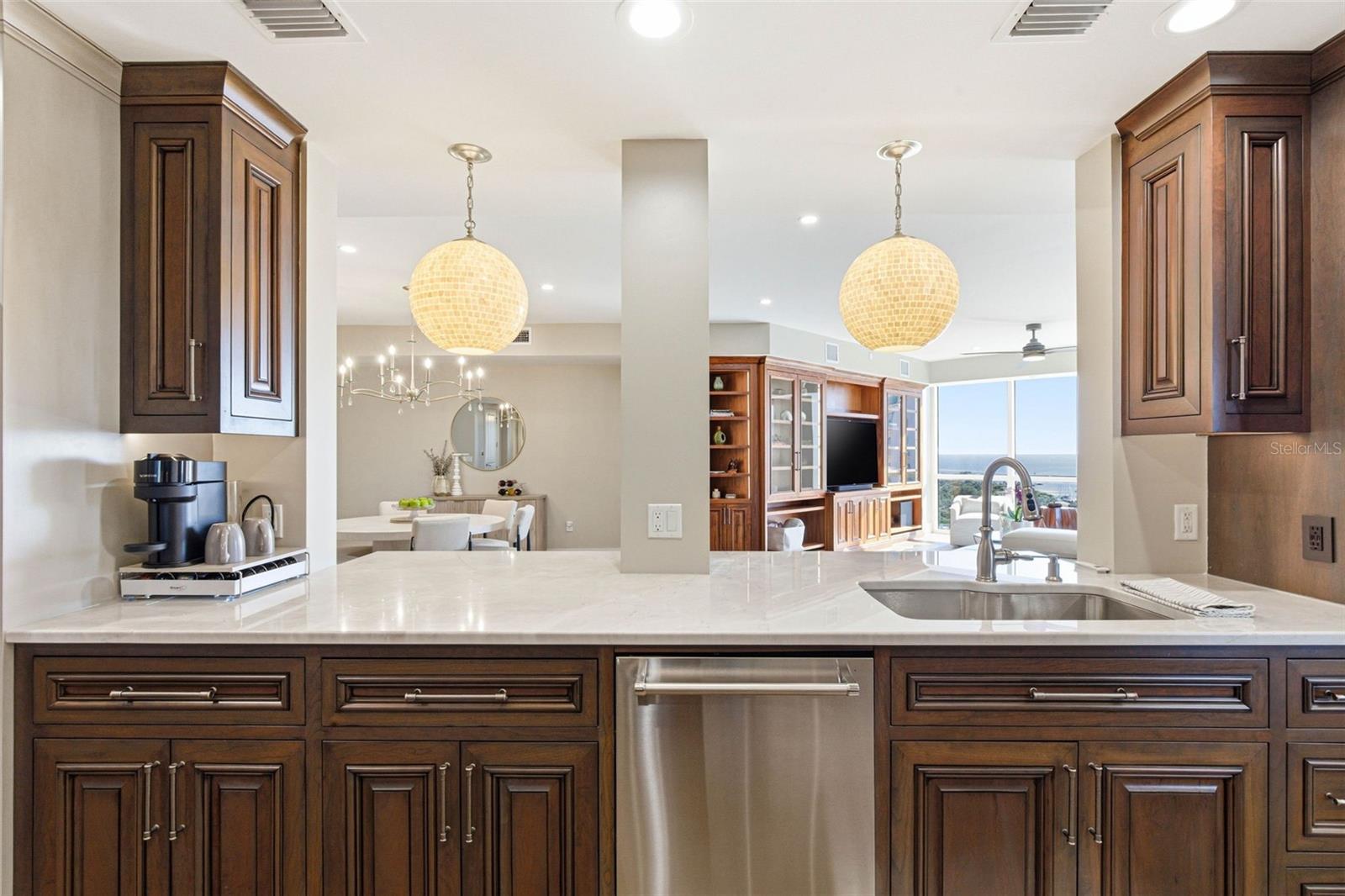 PARKSHORE PLAZA CONDO - Residential