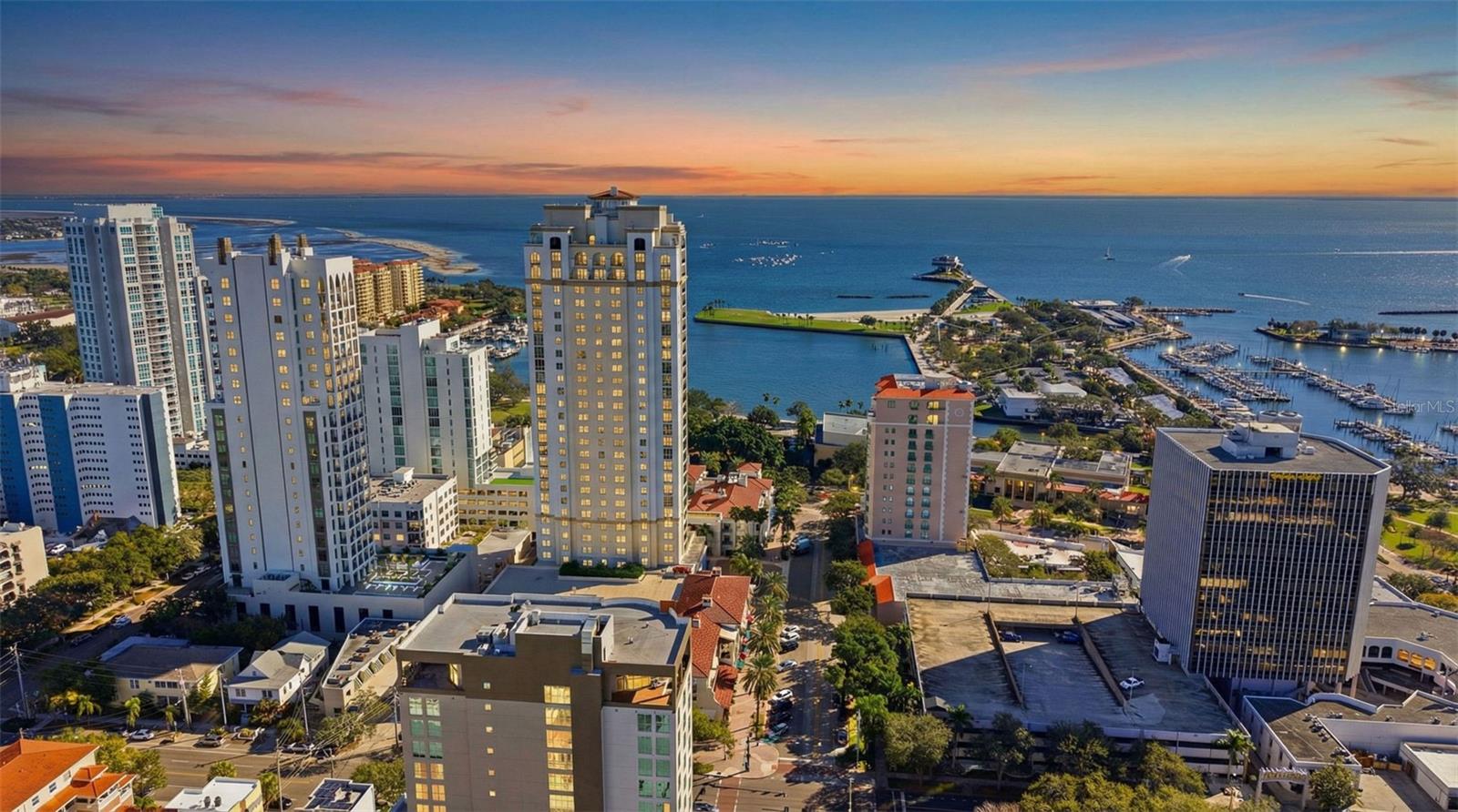 PARKSHORE PLAZA CONDO - Residential