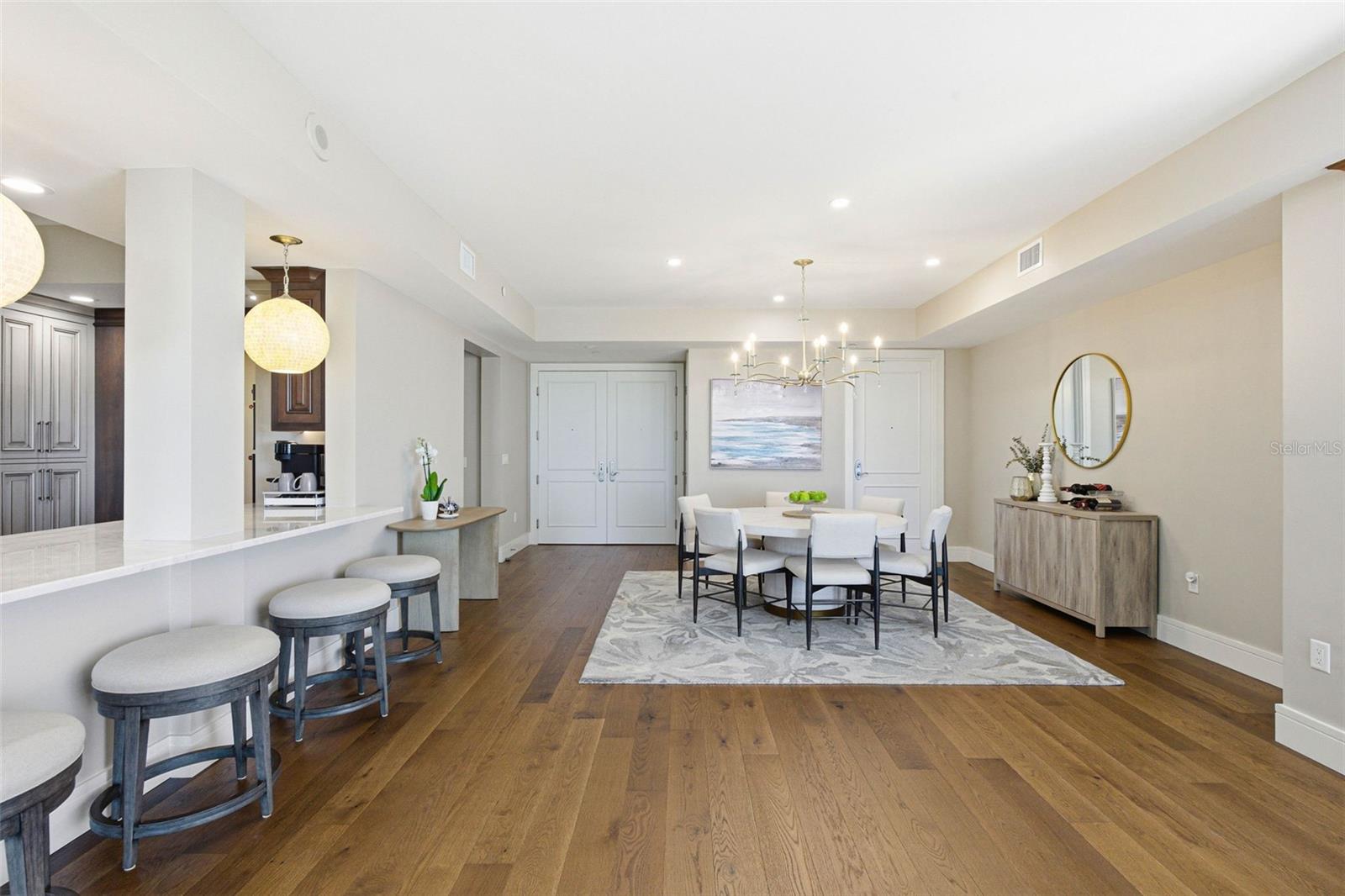 PARKSHORE PLAZA CONDO - Residential