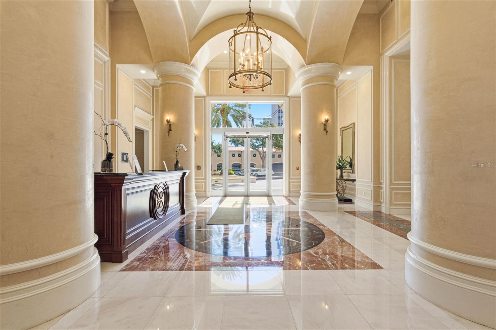 PARKSHORE PLAZA CONDO - Residential