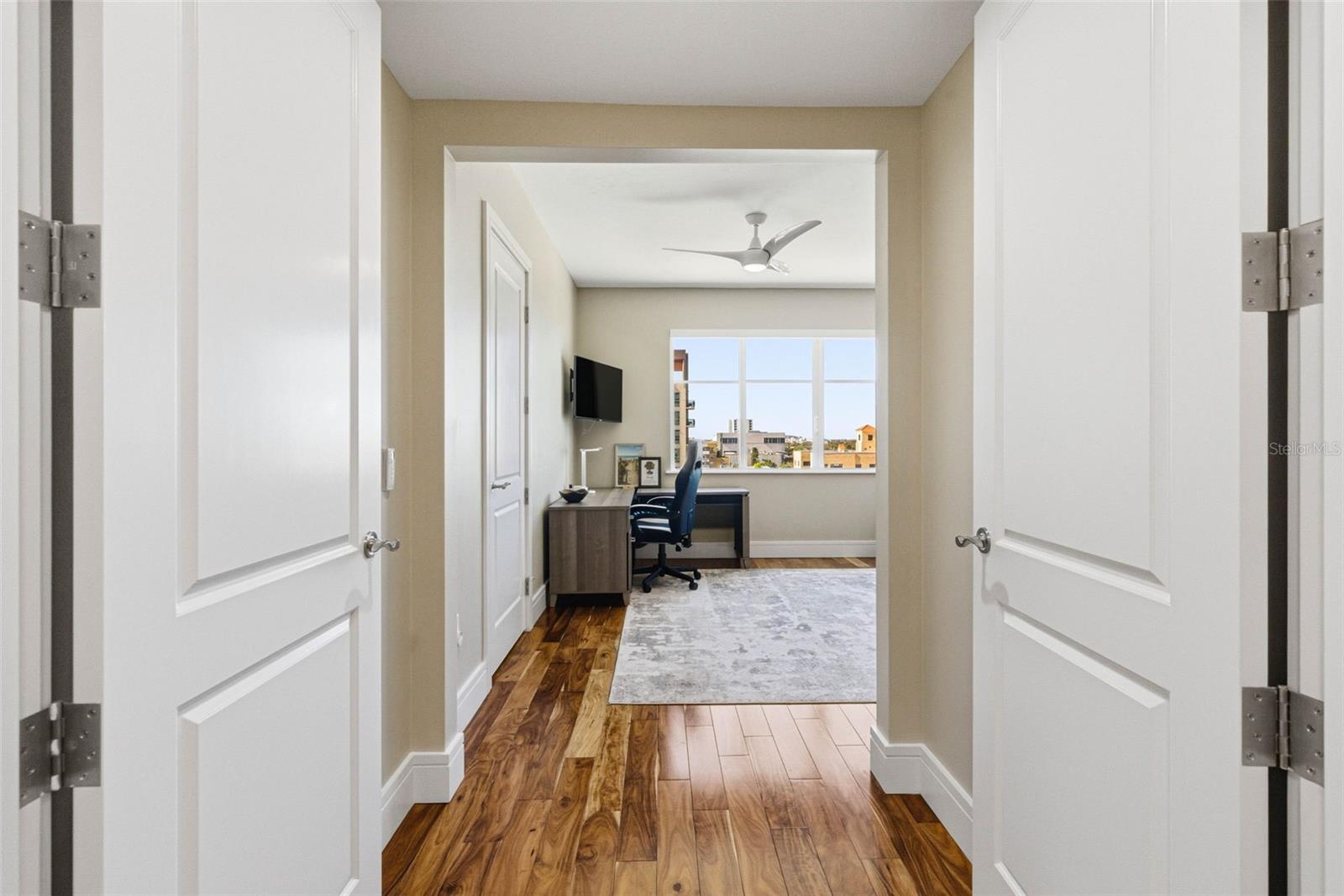 PARKSHORE PLAZA CONDO - Residential