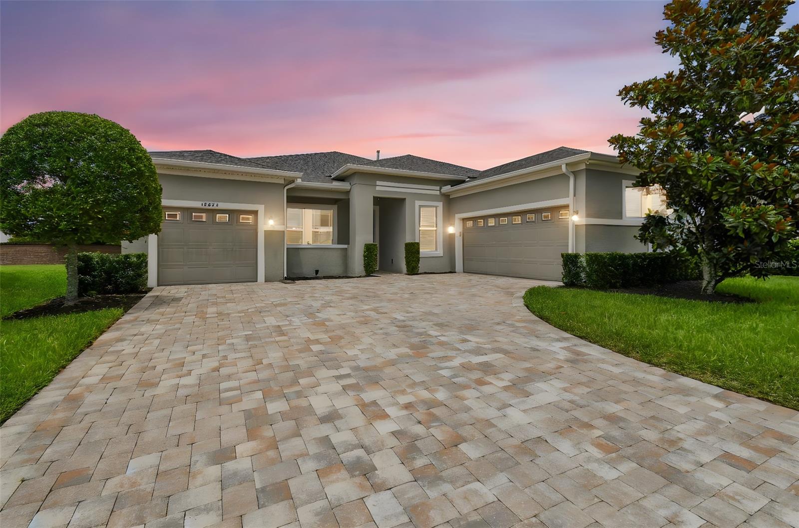 OXFORD CHASE - Residential