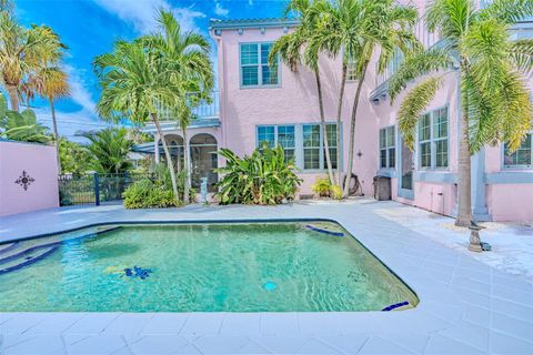 A home in SARASOTA