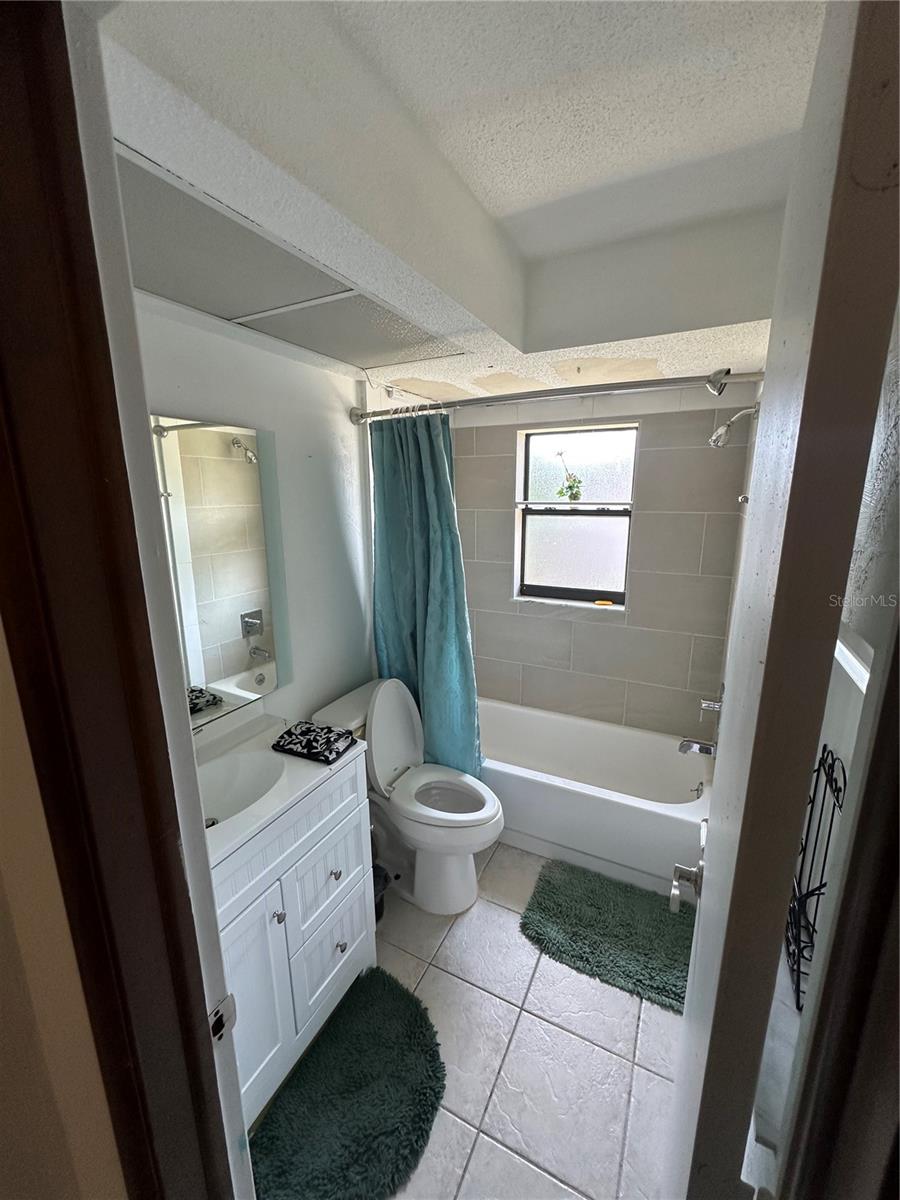 PORT CHARLOTTE SEC 020 - Residential Lease