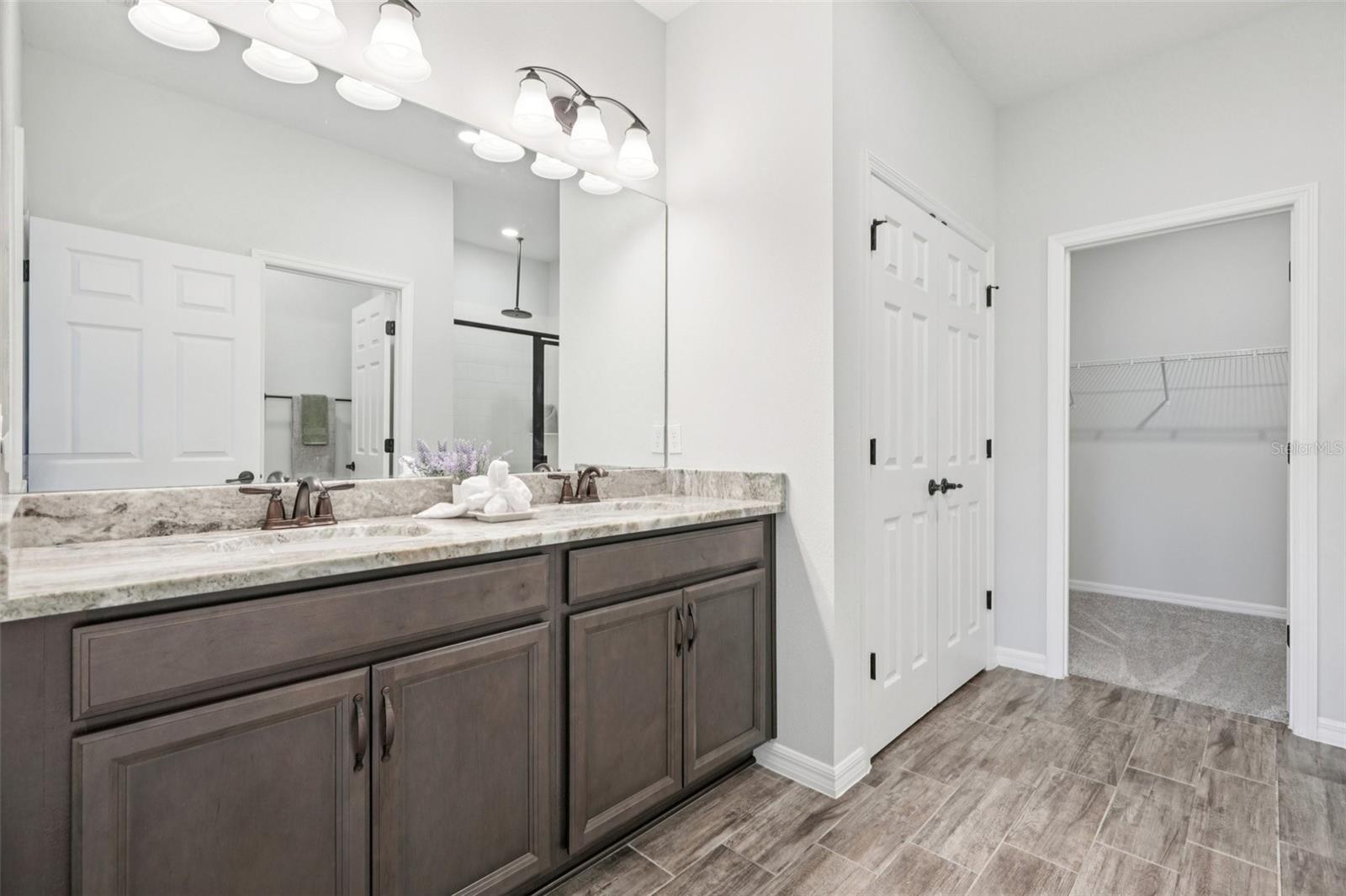 LAKE DENHAM ESTATES - Residential