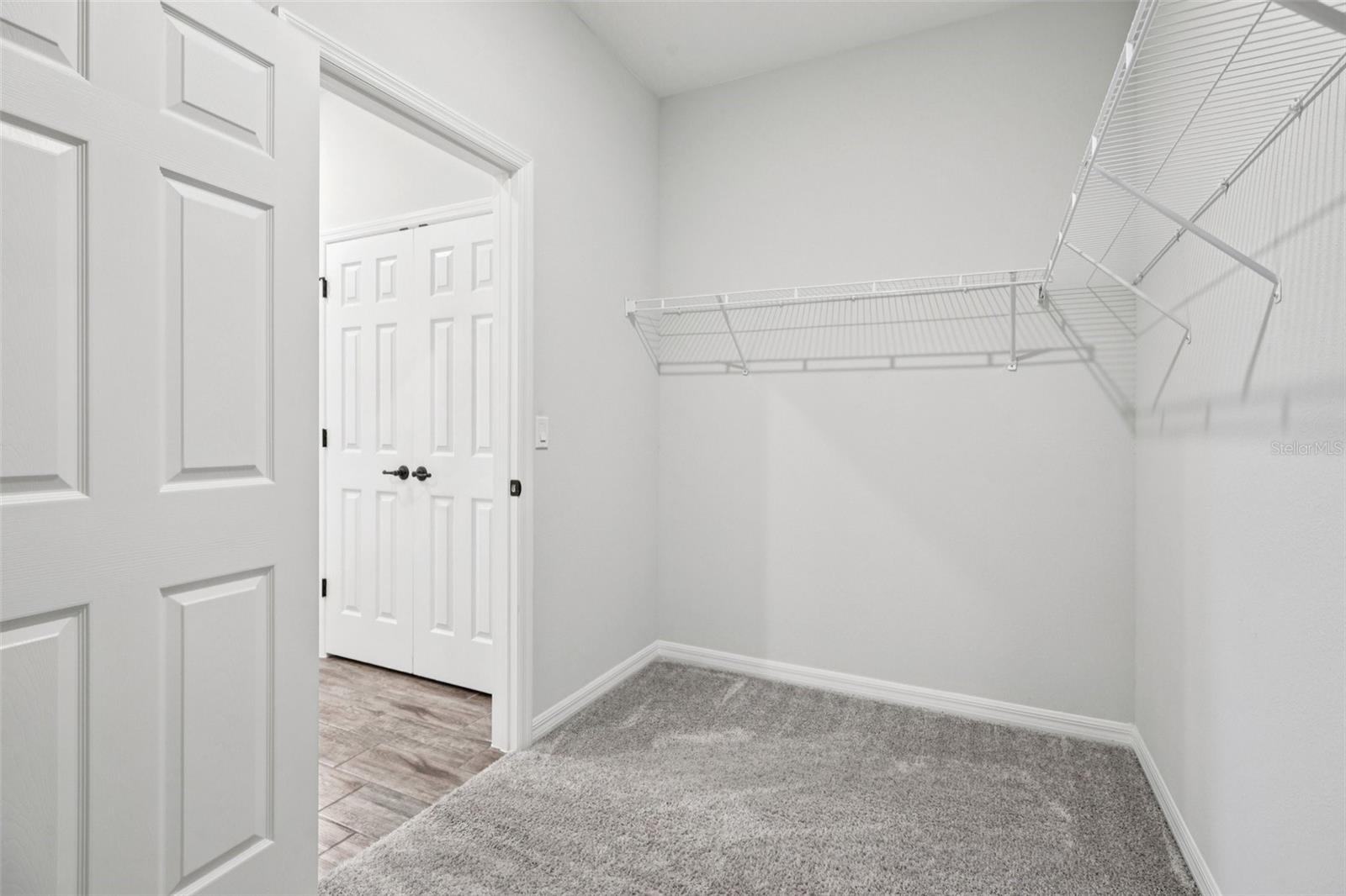 LAKE DENHAM ESTATES - Residential