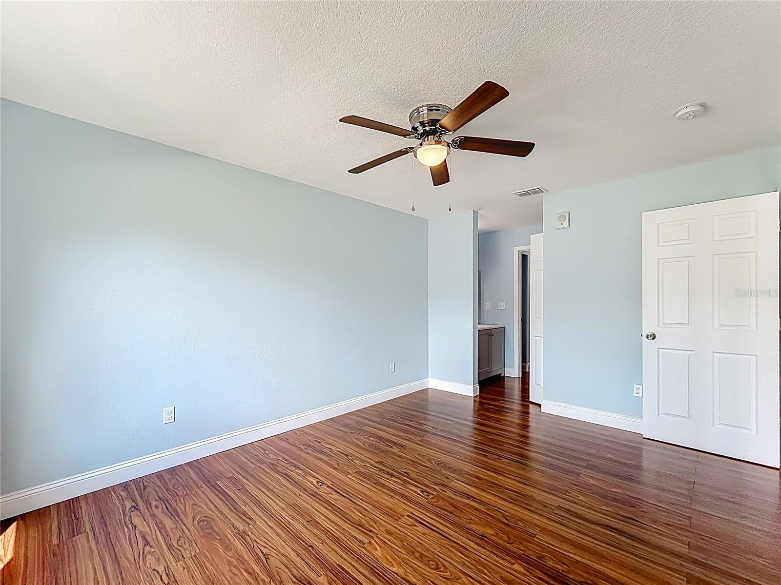 COLONIAL LANDINGS PH 05 - Residential