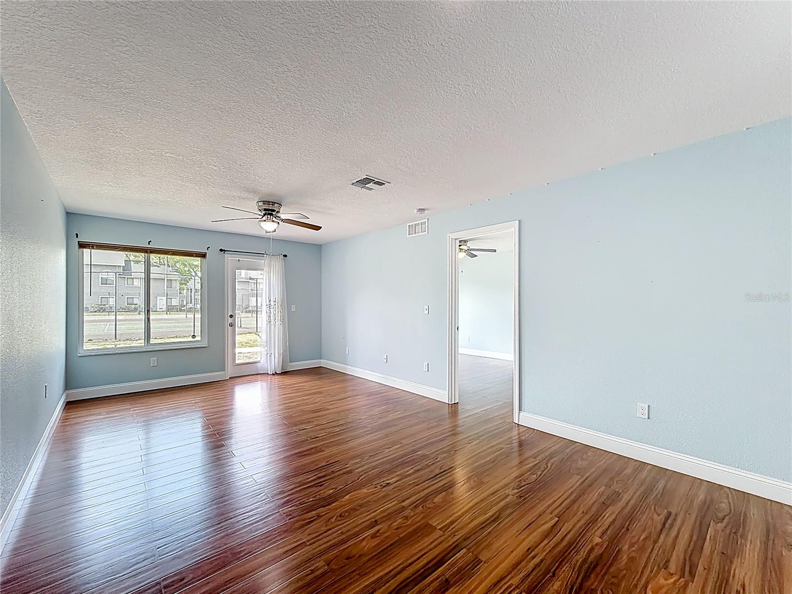 COLONIAL LANDINGS PH 05 - Residential